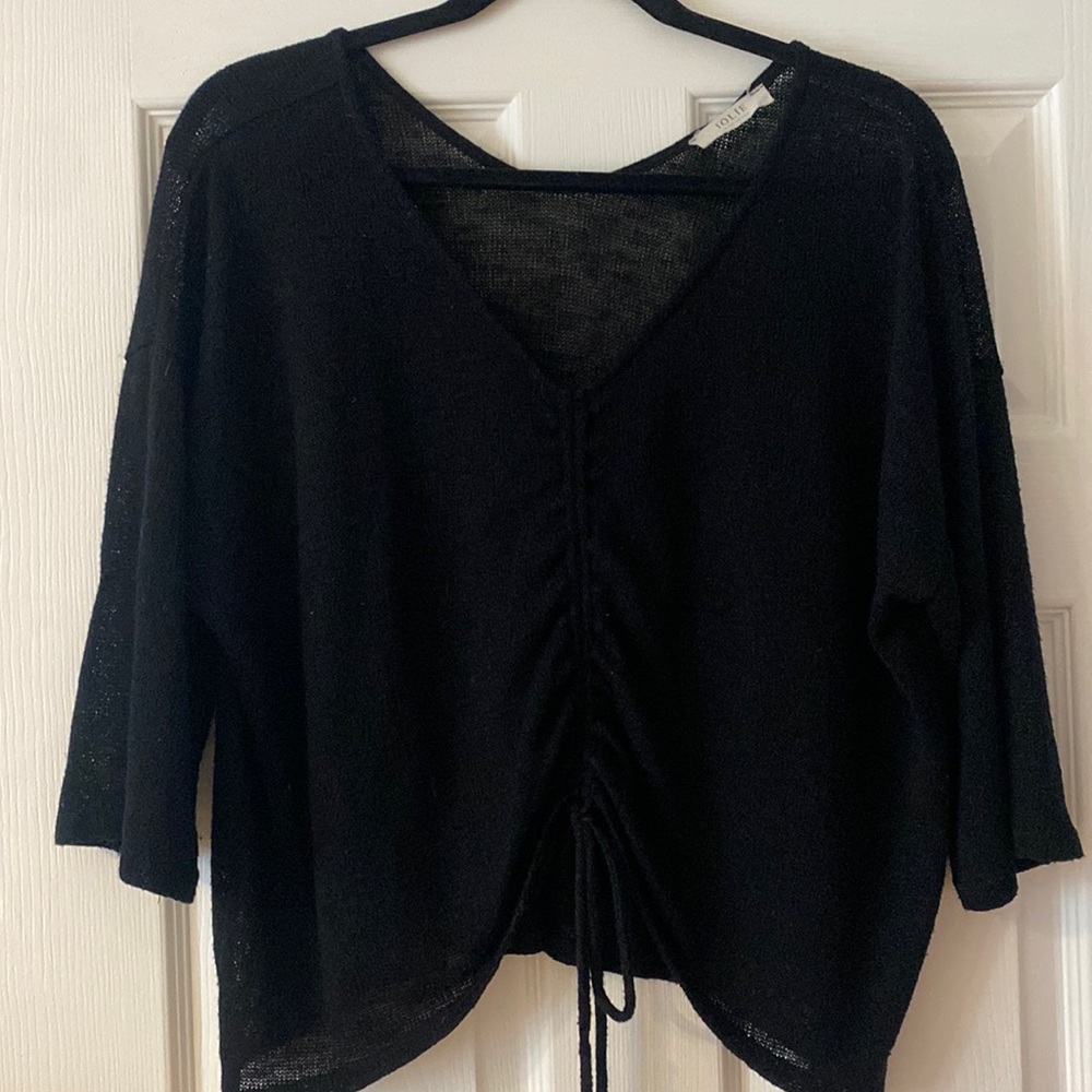 Women’s Jolie black v-neck cinched shirt